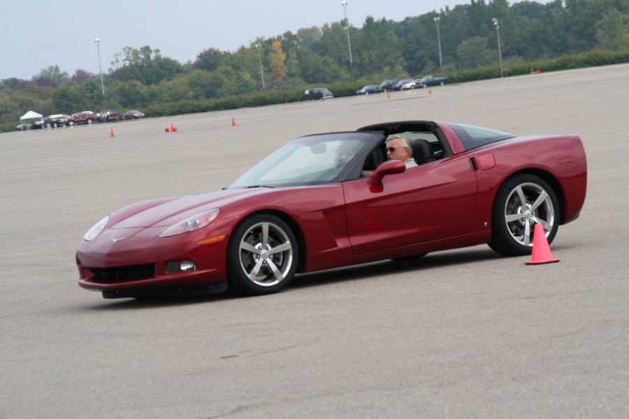  Chevrolet Corvette 2008 года  (фото 10 из 17)